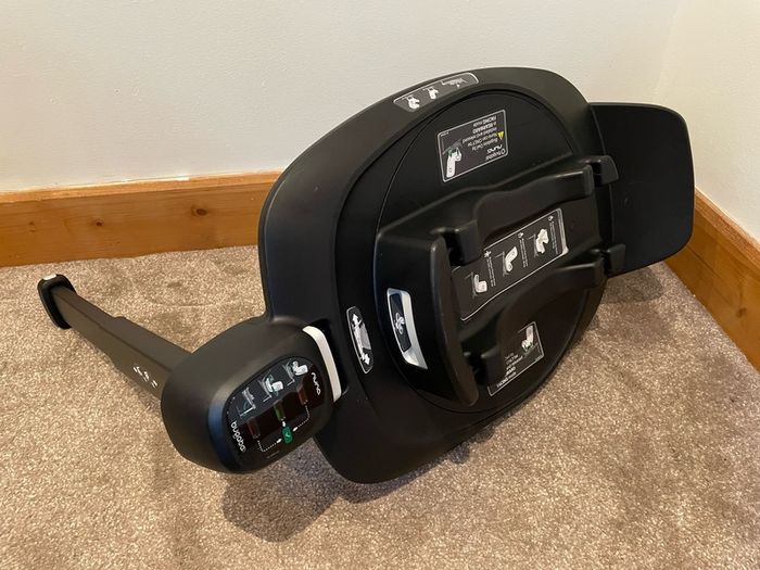 Bugaboo Turtle Air Car Seat + Bugaboo 360 Base by Nuna