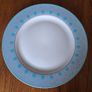 2 Dinner sets Image 2