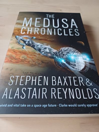 The Medusa Chronicles by Alastair Reynolds & Stephen Baxter (Science Fiction Paperback 2016)
