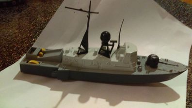 Dinky "submarine chaser 1976"