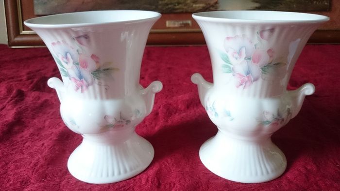 Pair Of Aynsley Little Sweetheart Pattern Two Handled Bone China Gold Gilt Vases Made In England