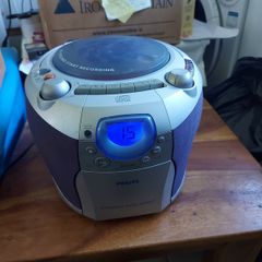 PHILIPS CD Radio Cassette Recorder, Model AZ1120,  in excellent cosmetic condition