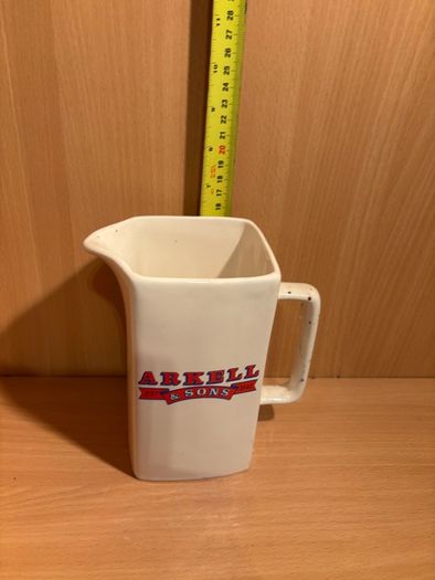 Pub jug