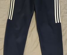 Adidas bottoms (L)