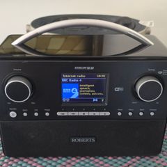 Roberts Stream 93i