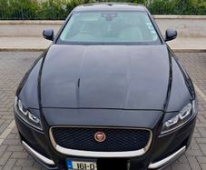 2016 Jaguar XF Auto