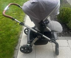 Silver Cross Wave Bundle including Carrycot and Pushchair Seat in dark grey