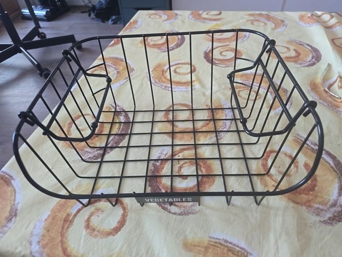 2 vegetable/fruit basket