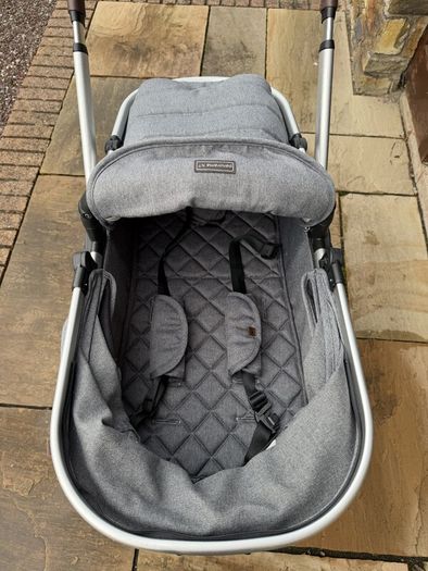 Panorama XTi 2-in-1 Travel System + isofix Car Seat