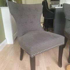 4 stunning dining chairs