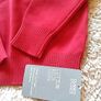New with tags red v neck jumper Image 3