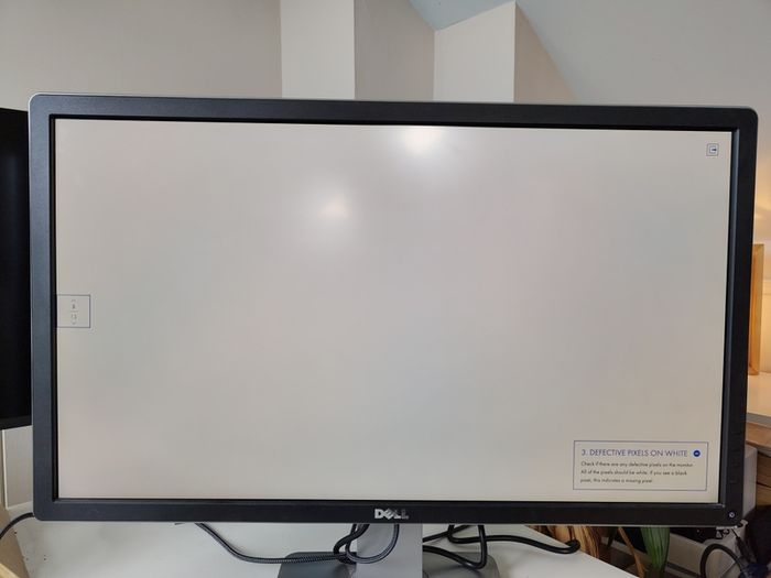Dell P2715Q