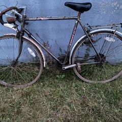 Vintage 1980's  10 speed road bike