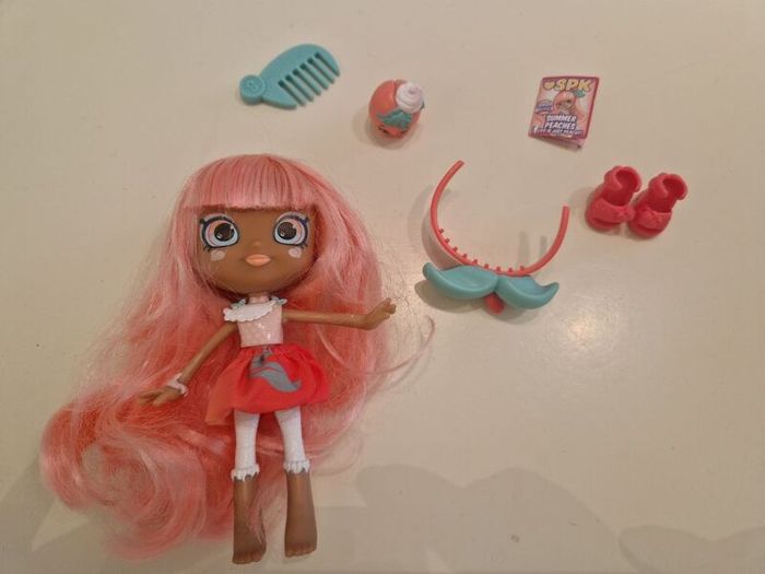 Summer Peaches - Shopkins Doll