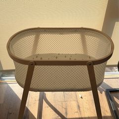 Bassinet with mattress and 2 Fitted sheet