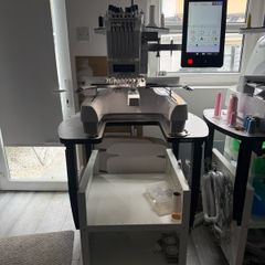 Brother PR670E embroidery machine plus brother stand