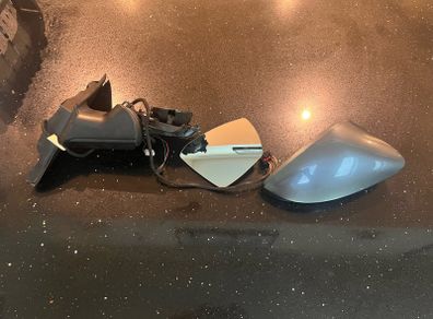 Skoda Octavia wing mirror for parts - 2017