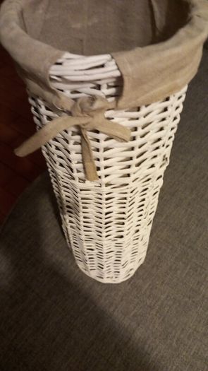 toilet roll holder