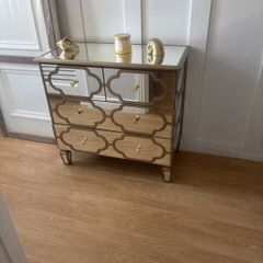 mirrored cabinet