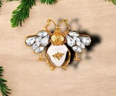 White Meenakari / Enamelled Bee-Shaped Brooch / Lapel Pin