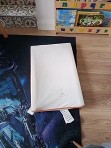 baby changing mat