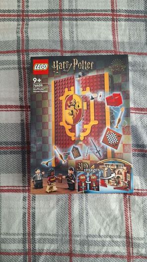 LEGO 76409 Gryffindor House Banner