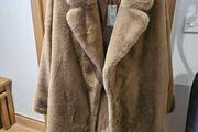 Faux fur coat / jacket