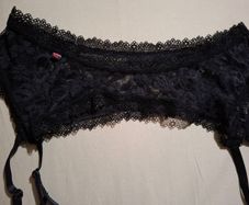 Obsessive suspender belt