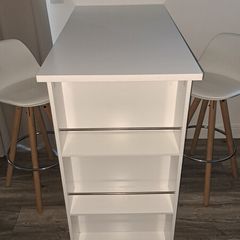 Kitchen bar table x 1 & bar stools x 2