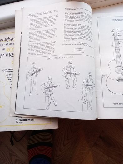 The folksiger's Guitar guide songs book/instruction manual by Jerry silveman