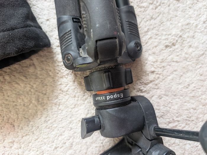 Nikon D7000 DSLR + Nikon 50mm f/1.8G + Tamron 18-200mm + Tripod + Camera Bag