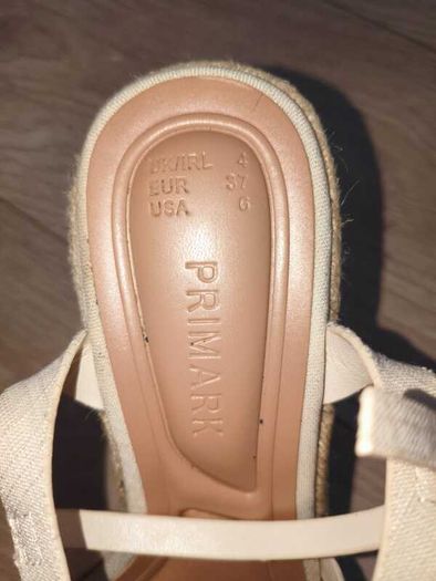 Primark cream espadrille wedges - size 4