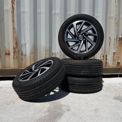 Genuine Volkswagen Woodstock 16" Alloy Wheels