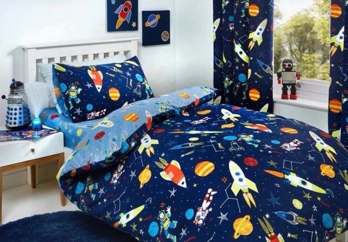 Junior Kids Reversible Glow in the Dark Duvet Cover Set with Fitted Sheet