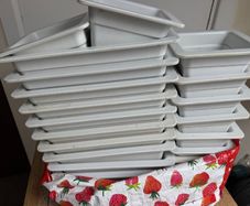 Deep containers for restaurant display.