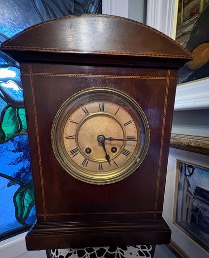 Vintage Mahogany Mantle Clock