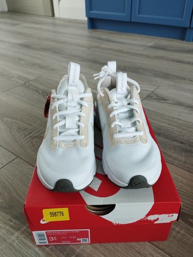 Nike Kids Trainers UK Size 3