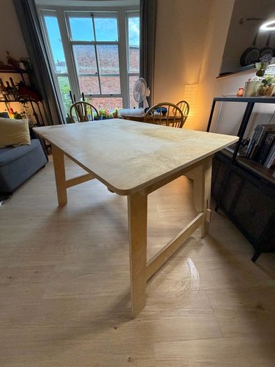 WFH table - easy assemble