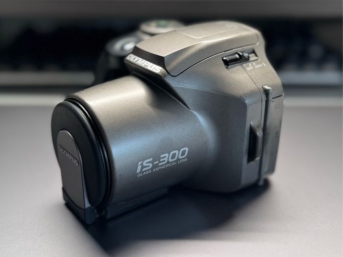 Olympus is-300