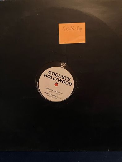 Mixed Batch of Vinyl Singles (33 Records)