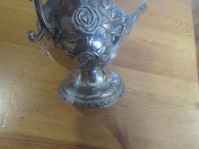 silver plated sugar skuttle