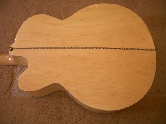 Epiphone EJ-200 SCE / N Electro Acoustic Guitar