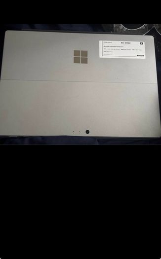 Microsoft Surface Pro 1796 i5-7300 2.6GHZ