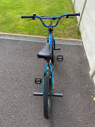 Verve New Chrome BMX bike with 4 stunt pegs. 20inch Bike.
