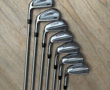 Titleist Golf left handed 718 combo Irons 4-Pw