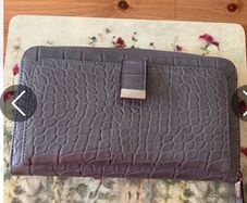 clutch bag