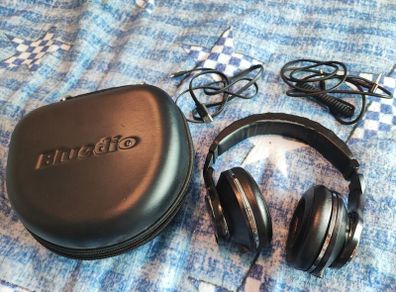 BLUEDIO UFO PLUS Bluetooth headphones
