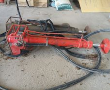 hydraulic jack legs
