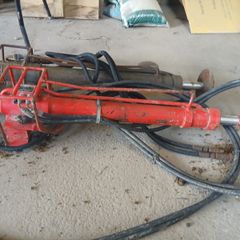 hydraulic jack legs