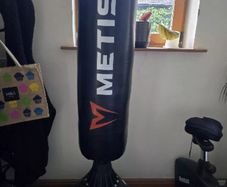6 Foot Large Free Standing Punchbag Only Used Few Times - Collect